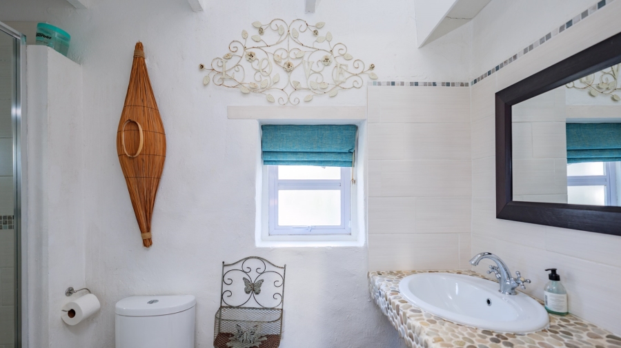 4 Bedroom Property for Sale in Struisbaai Western Cape